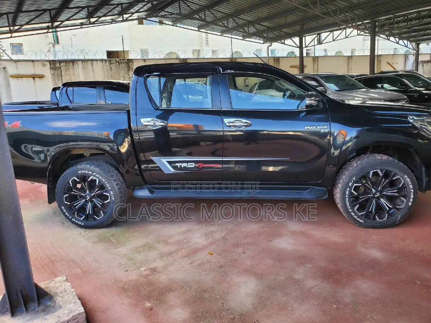 Toyota Hilux 2018 Black