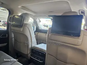 Land Rover Range Rover Vogue 2018 Blue