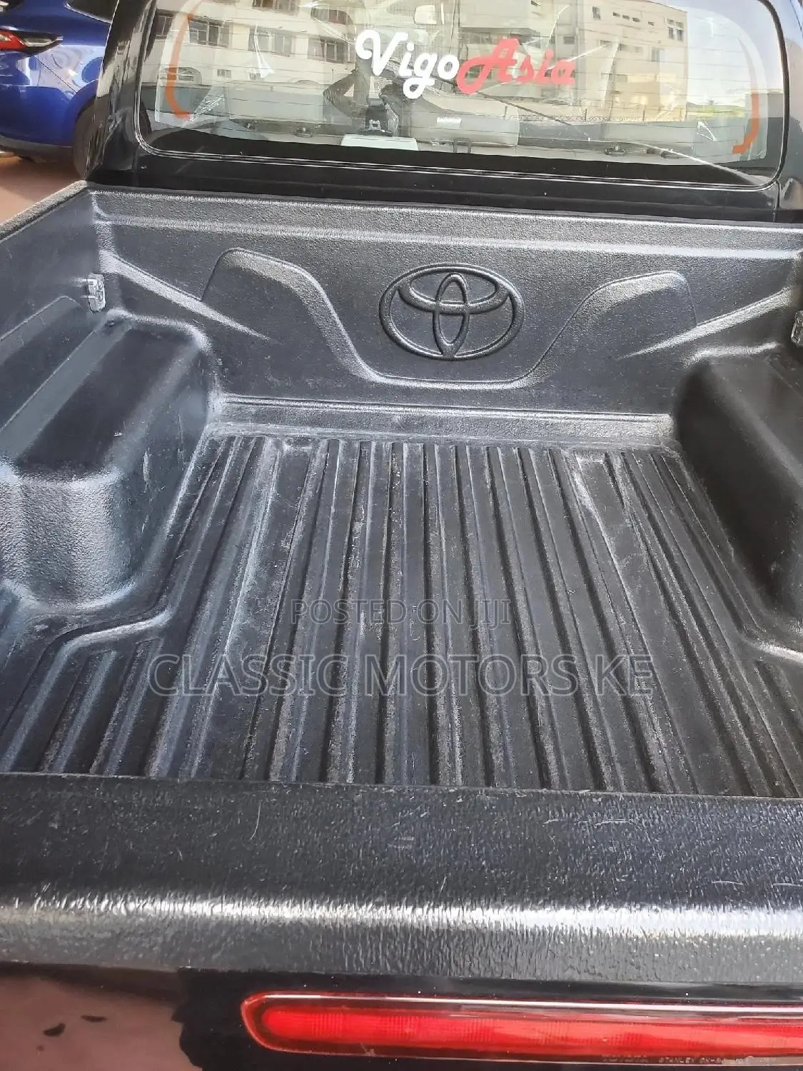 Toyota Hilux 2018 Black