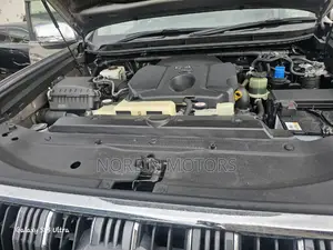 Toyota Land Cruiser Prado 2017 Gold