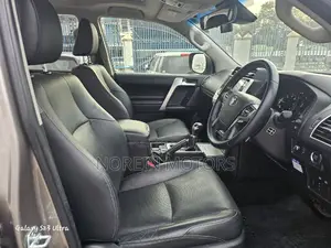 Toyota Land Cruiser Prado 2017 Gold