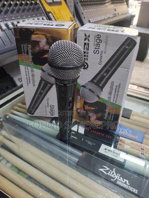 Max Stage MX-110 Dynamic Microphone