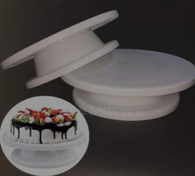 Rotating Cake Stand - thumbnail 3
