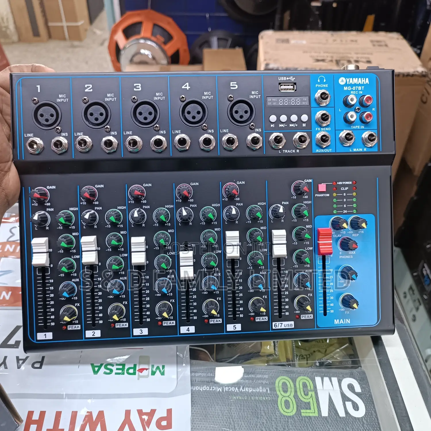 Yamaha MG-07BT 7 Channels Plain Mixer