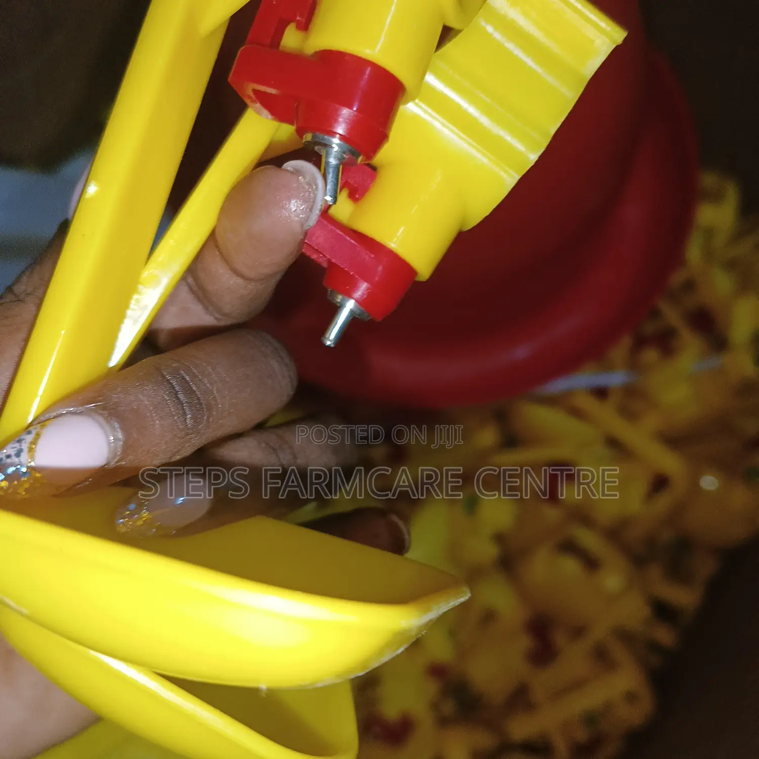 Yellow , Single Cup Automatic Chicken Nipple Drinkers