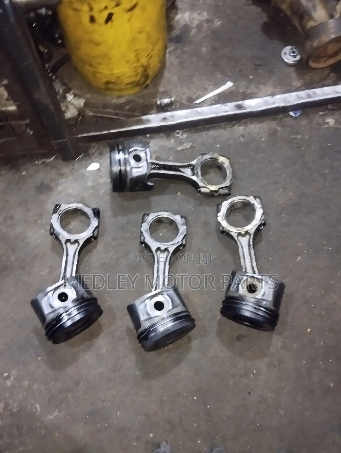 Toyota Hilux/Prado 1KD Complete Pistons in Nairobi Central Vehicle