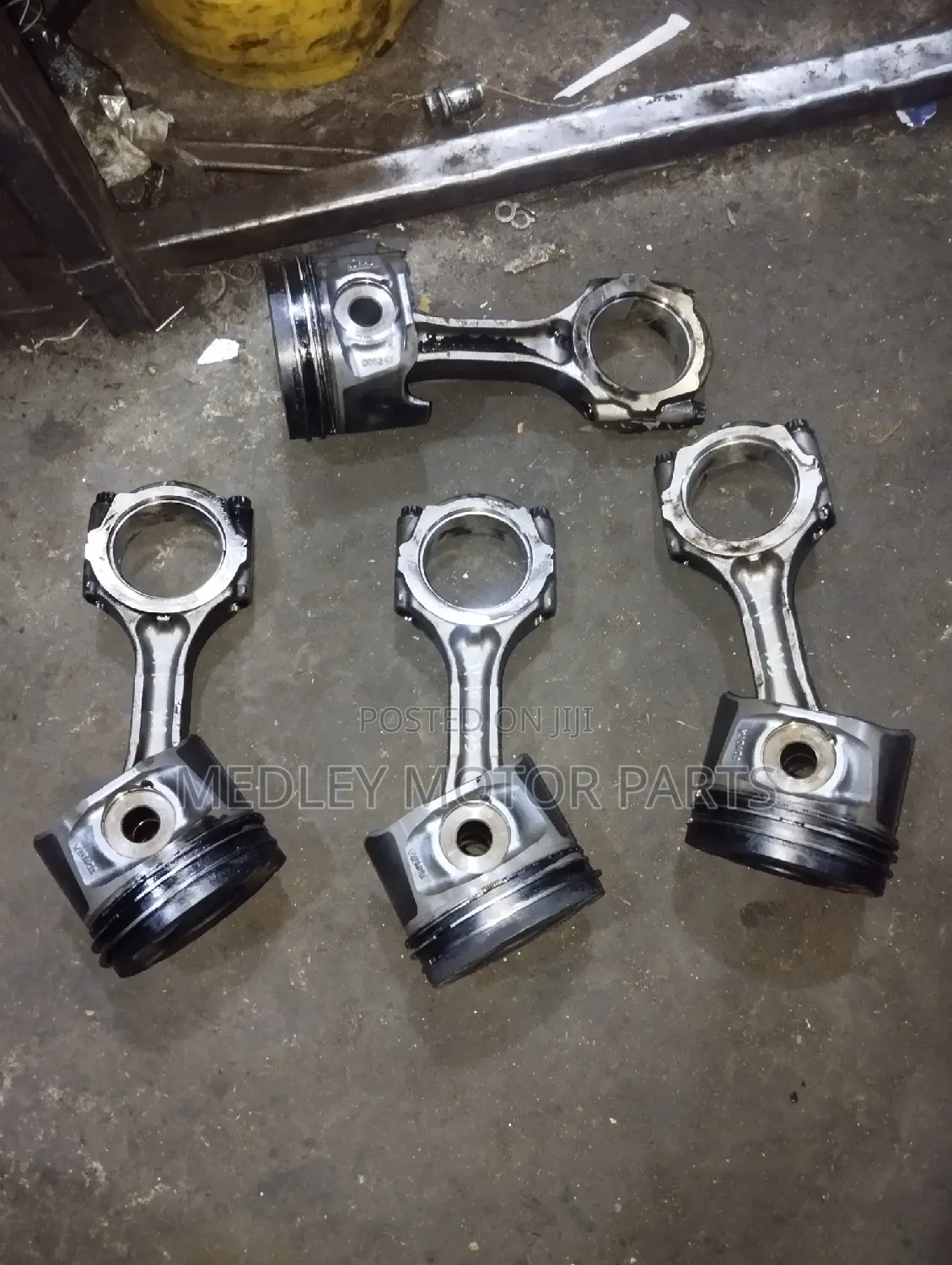 Toyota Hilux/Prado 1KD Complete Pistons in Nairobi Central Vehicle