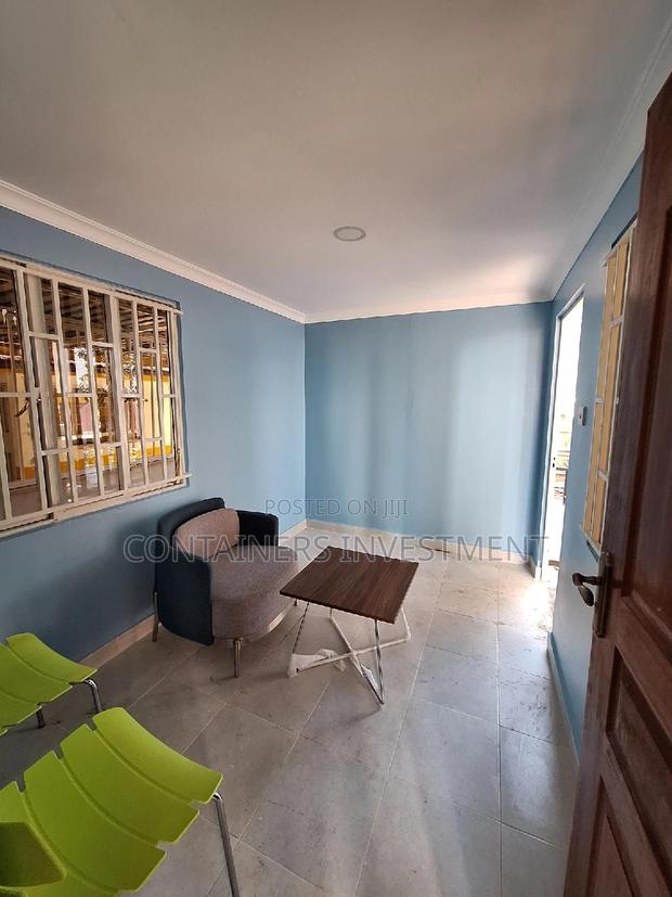 20ft Container Office Exterior and Interior - thumbnail 2