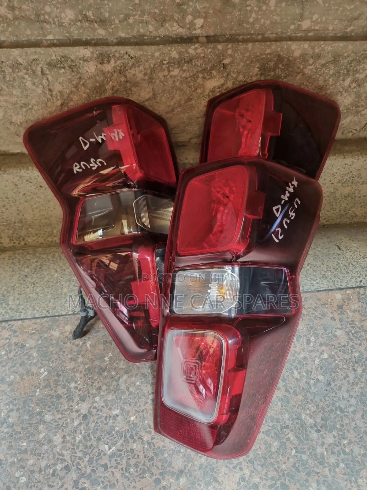 Isuzu D-Max 2020 Backlight