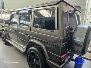 Mercedes-Benz G-Class 2016 Brown