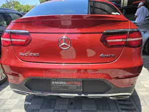 Mercedes-Benz GLC-Class 2017 Red