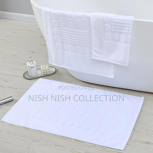 Bathroom Mats - thumbnail 2