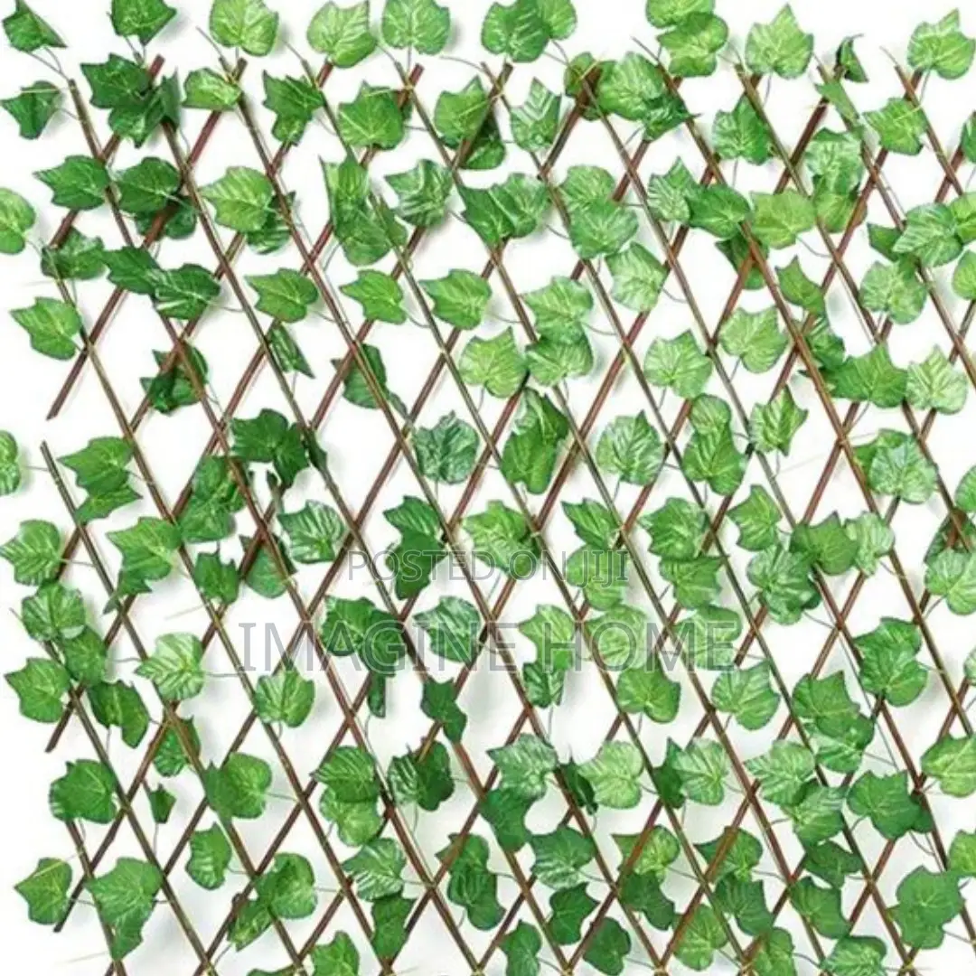 Stretchable Green Fence