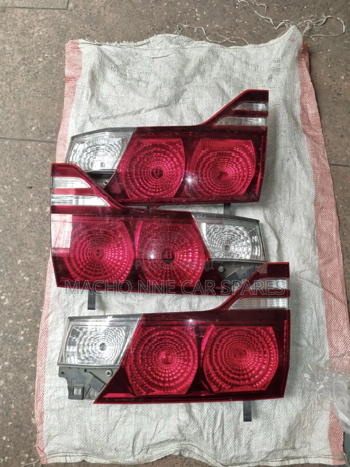 Toyota Alphard 2005-2008 Bootlight