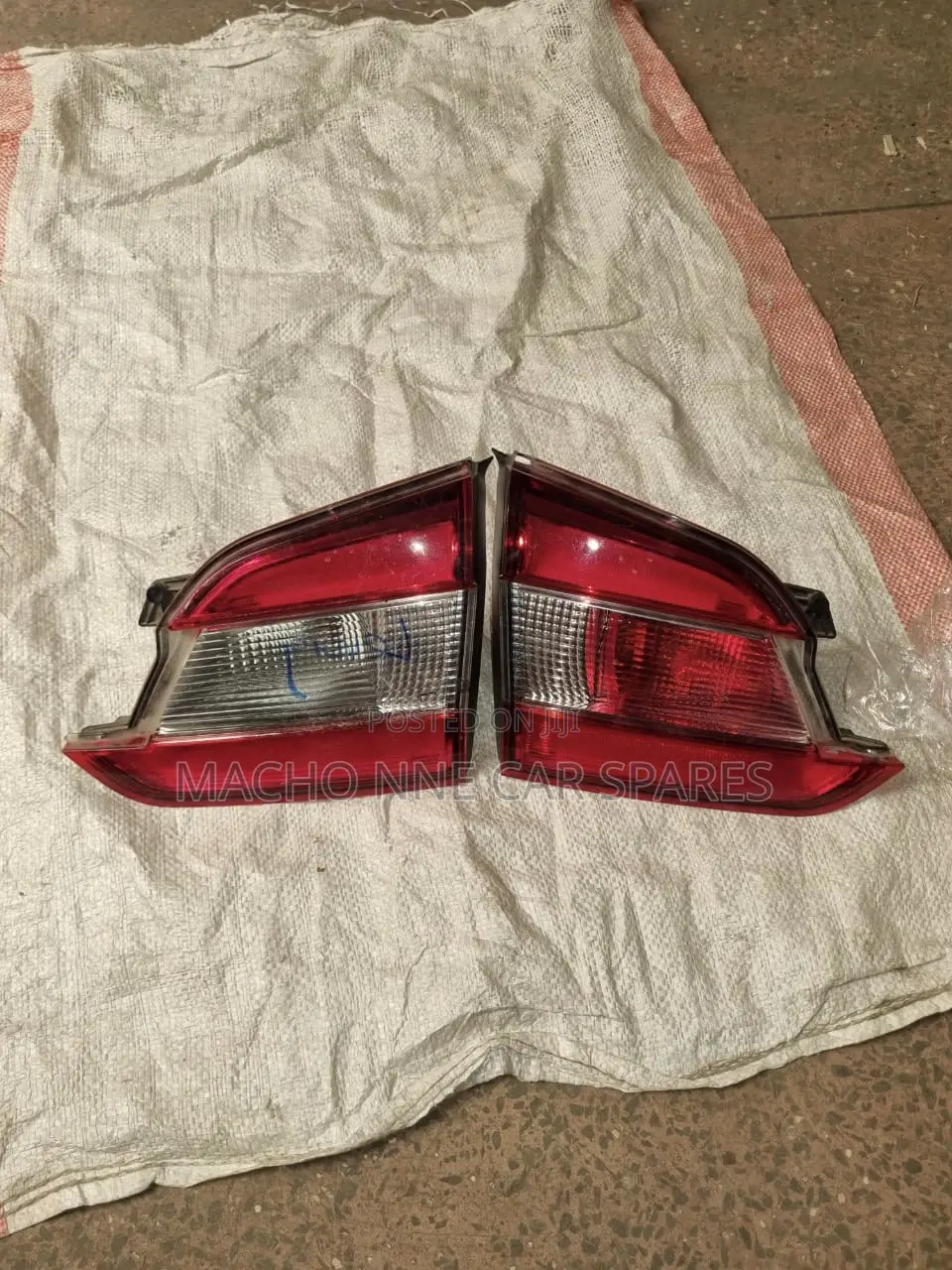 Subaru Levorg Bootlight
