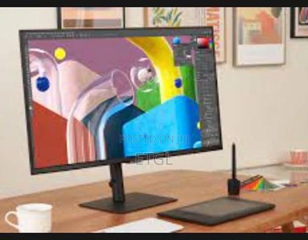 Samsung Viewfinity S8 32" UHD HDR USB-C Monitor, Height, Piv