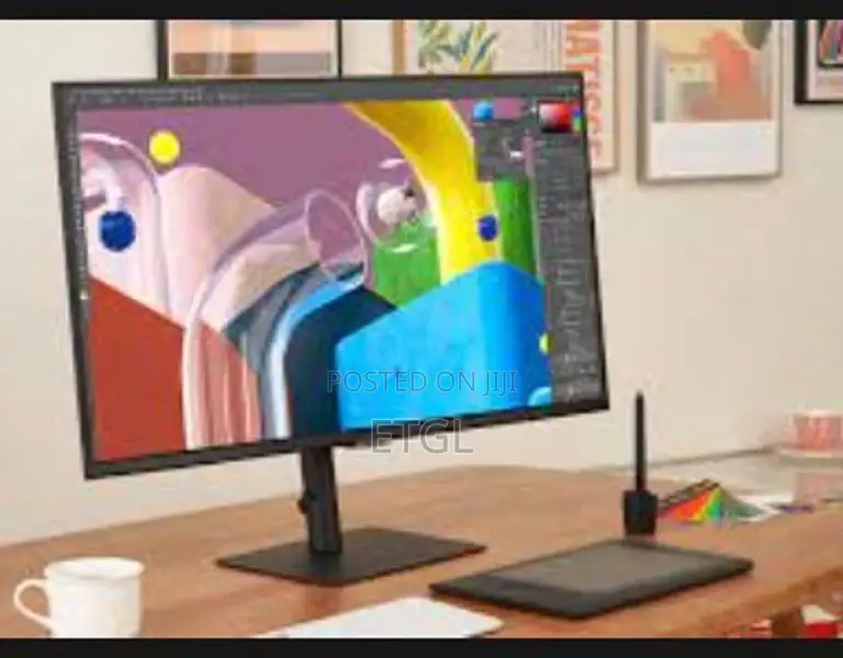 Samsung Viewfinity S8 32" UHD HDR USB-C Monitor, Height, Piv