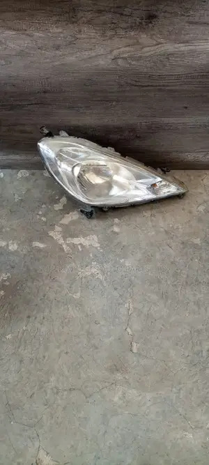 Headlight Honda Fit 2011