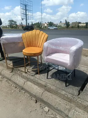 Styling Chair, Flower Seat, Manicure Seat.