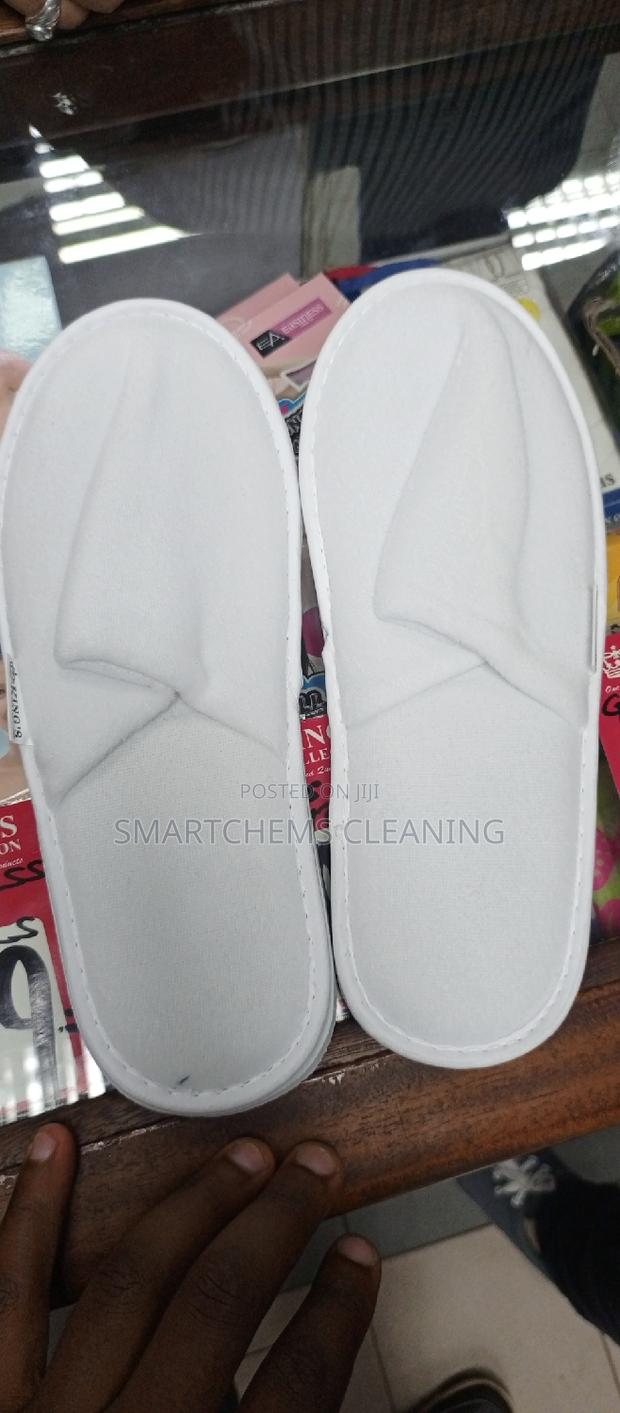 Disposable Bath Slippers - thumbnail 2