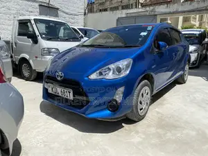 Toyota Aqua 2016 Blue