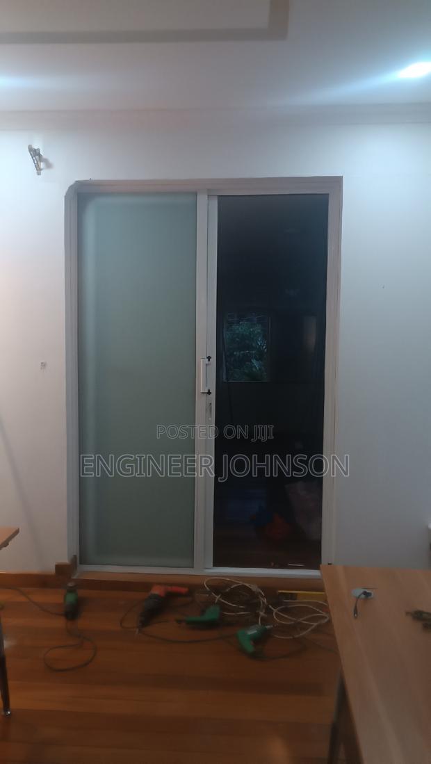 Room Glass Partition - thumbnail 3