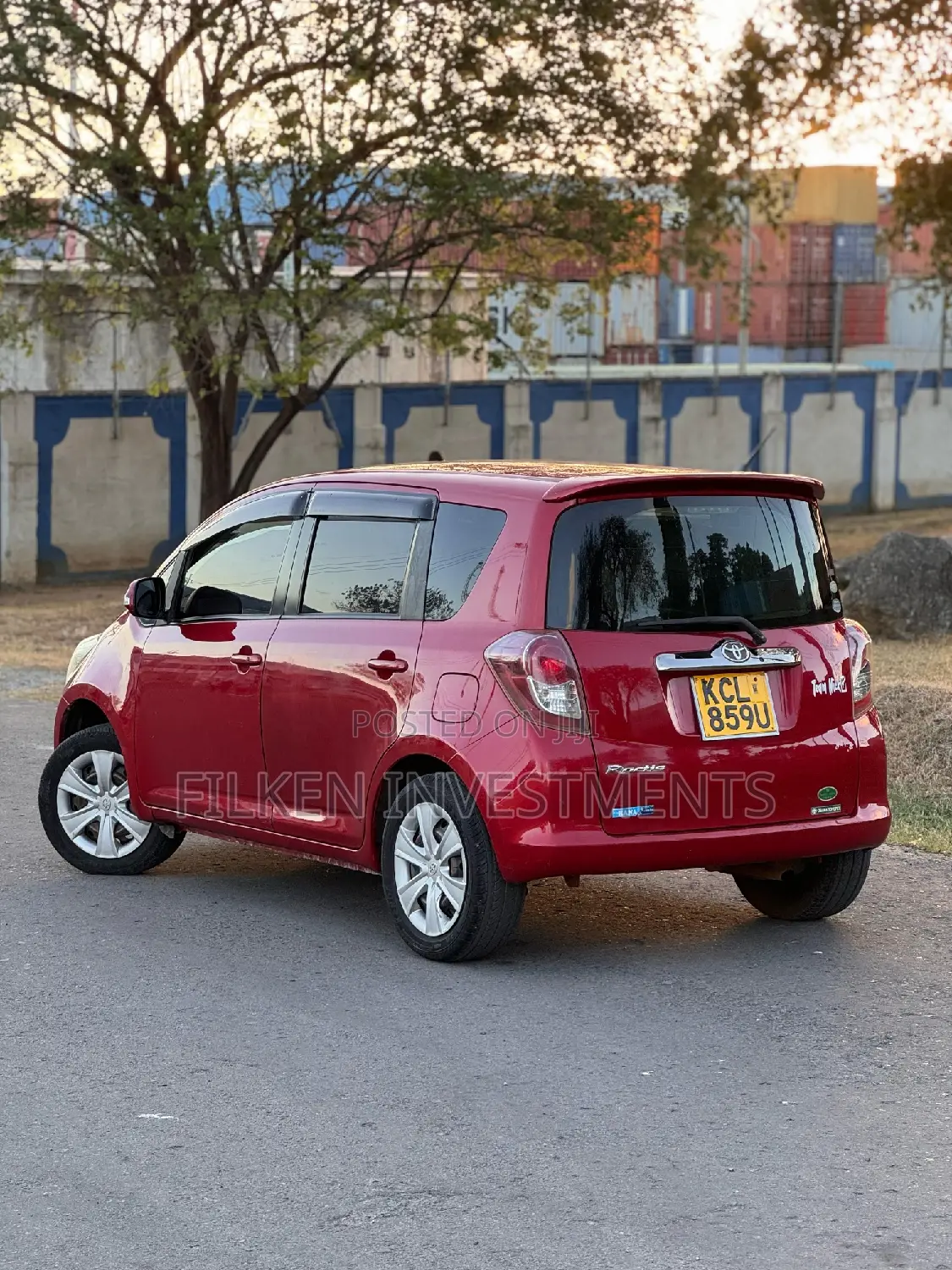 Toyota Ractis 1.5 FWD 2009 Red
