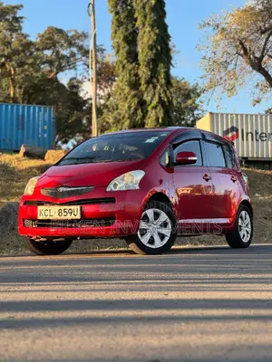 Toyota Ractis 1.5 FWD 2009 Red