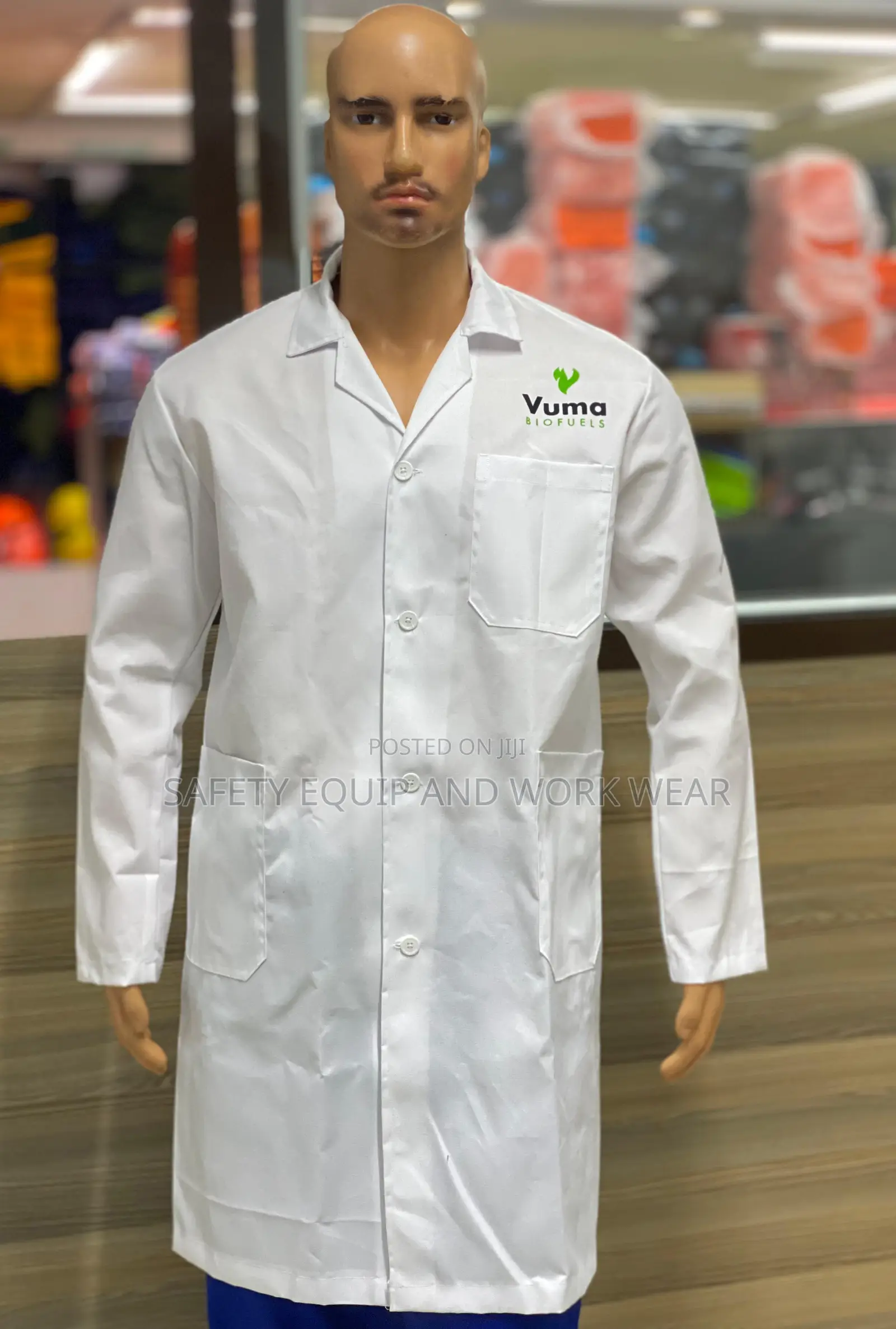 Flexible Work Wear/ White Dust Coats