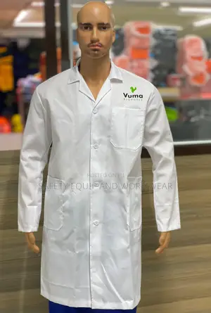 Flexible Work Wear/ White Dust Coats