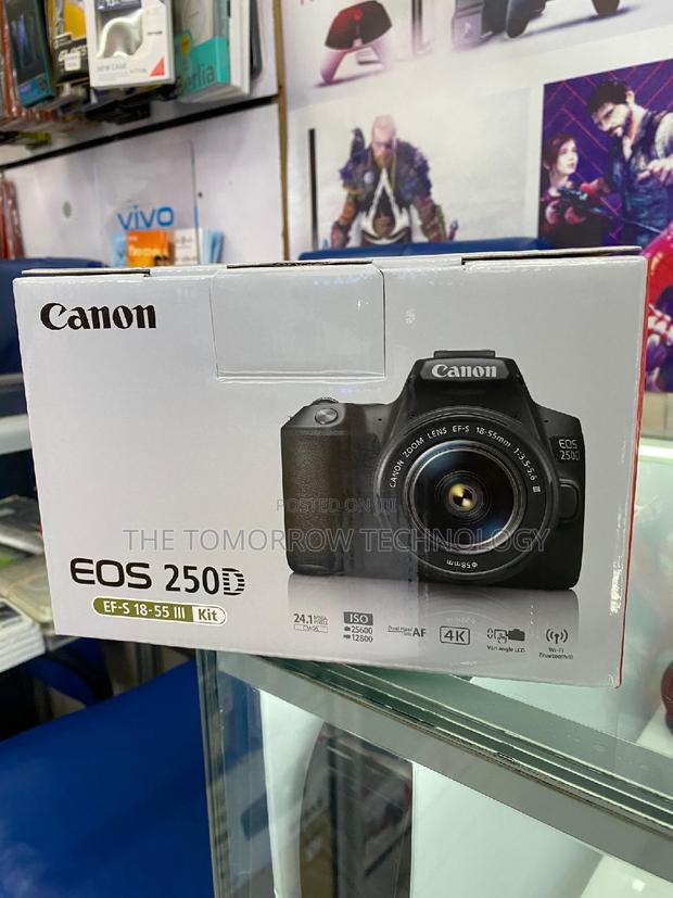 Canon 250d 18-55mm Lens - thumbnail 2