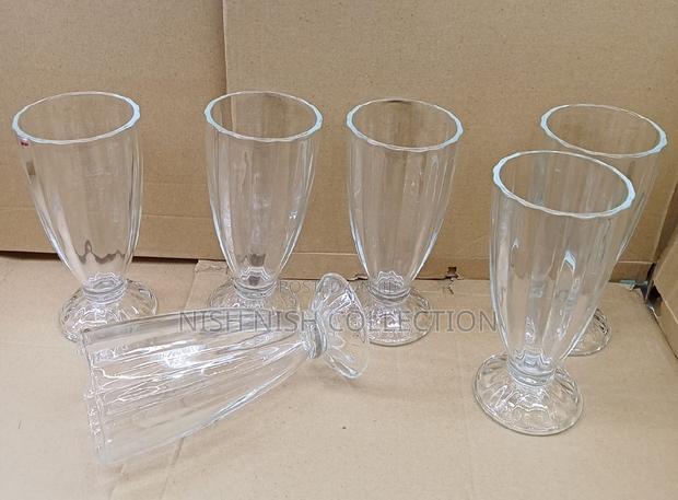 6 Piece Milkshake Glasses - thumbnail 2