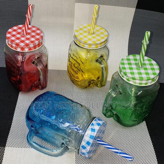 Mason Jar With Reusable Straw