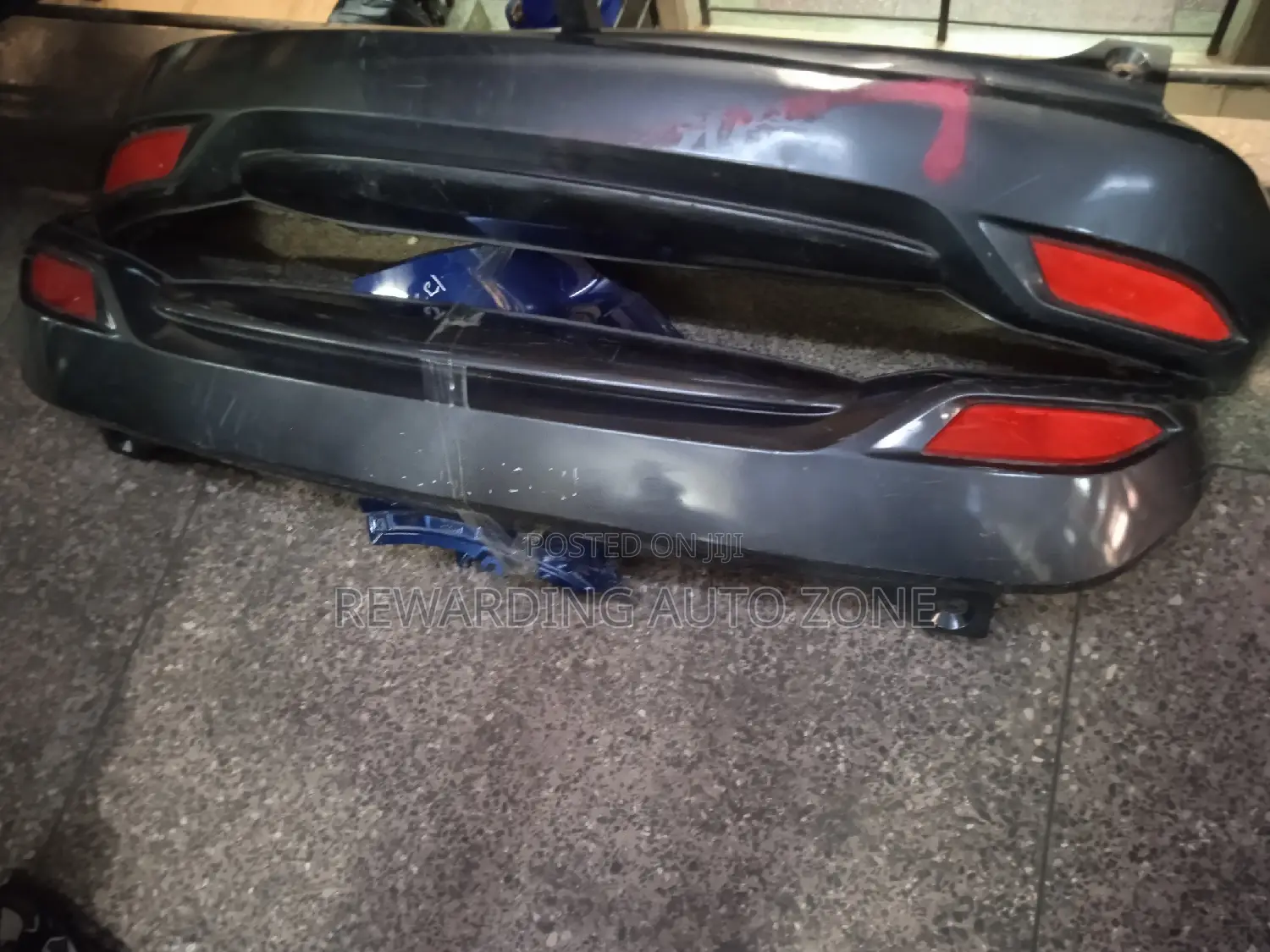 Honda Vezel Rear Bumper.
