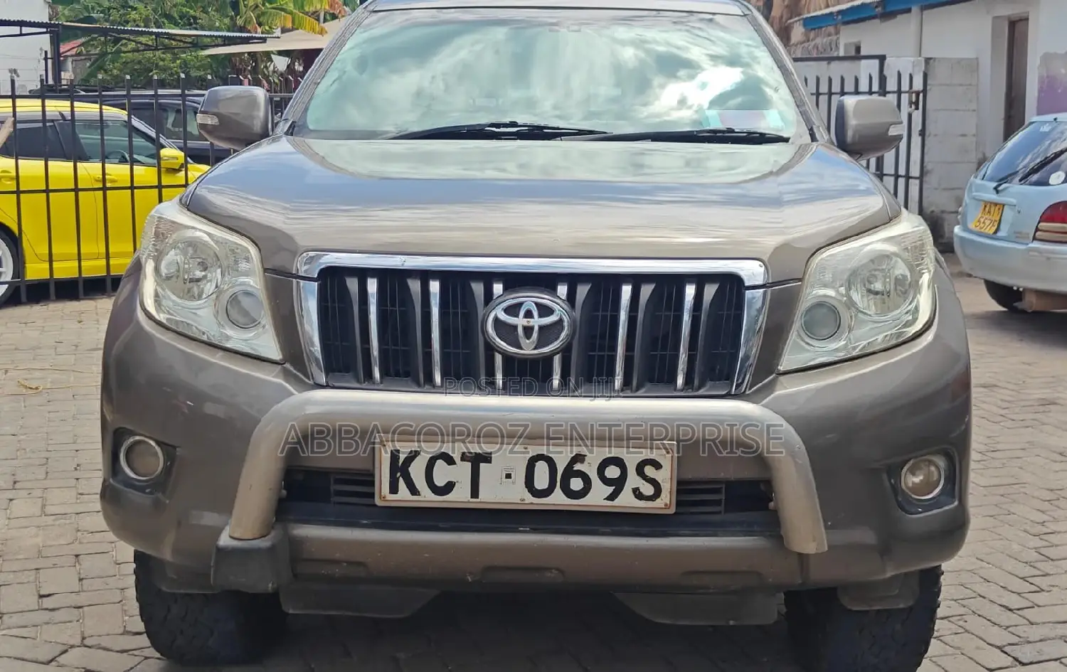 Toyota Land Cruiser Prado 3.0 TD 2011 Gold