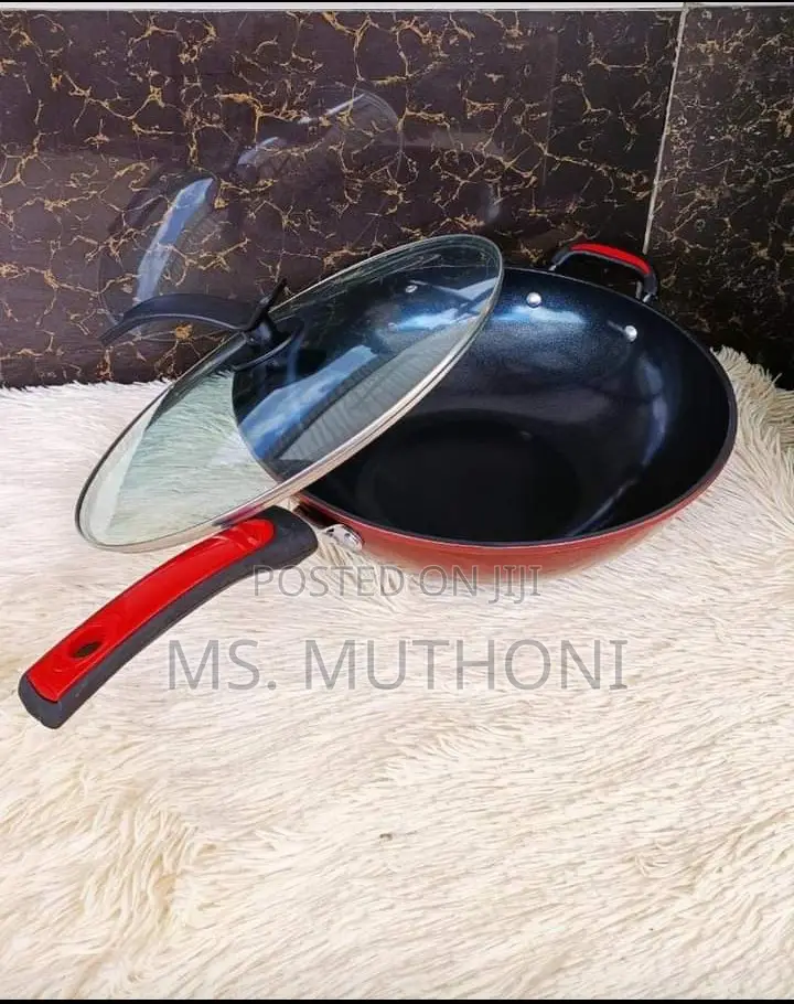 Nonstick Wok With Glass Lid 34cm