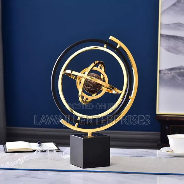 Heavy Marble Globe Decor - main view