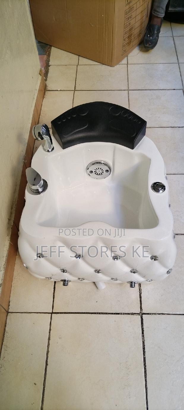 White Pedicure Basin /Bowl - main view