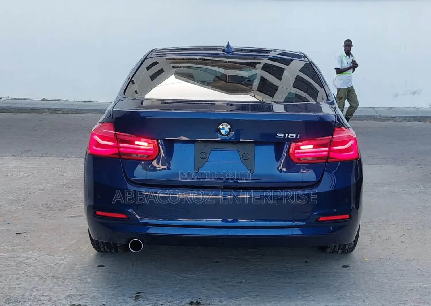 BMW 318i 2017 Blue