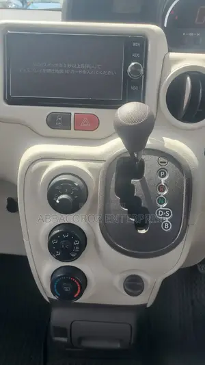 Toyota Spade 1.5 2017 Brown