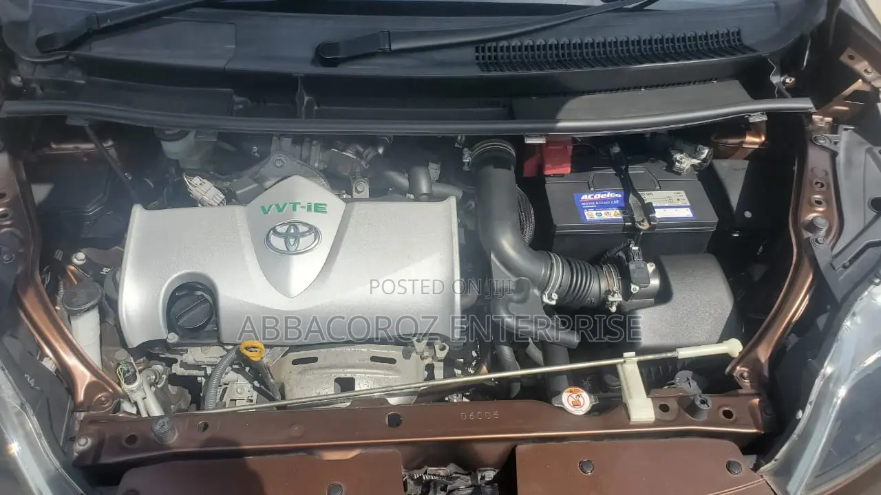 Toyota Spade 1.5 2017 Brown