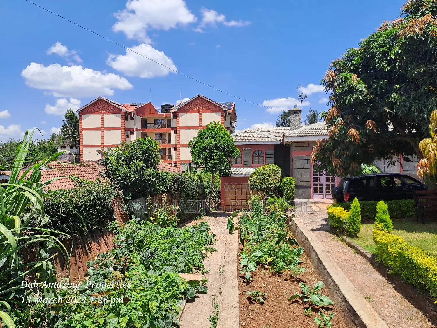 Commercial 1/4 Acre With a 5bdr Bangalow in Ngong for Sell