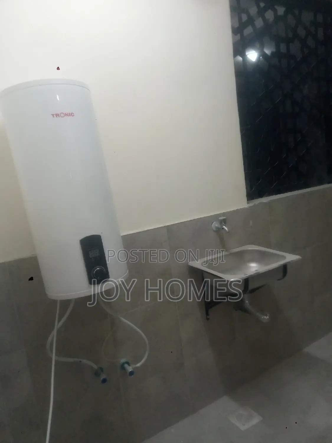 3bdrm Apartment in South B for rent