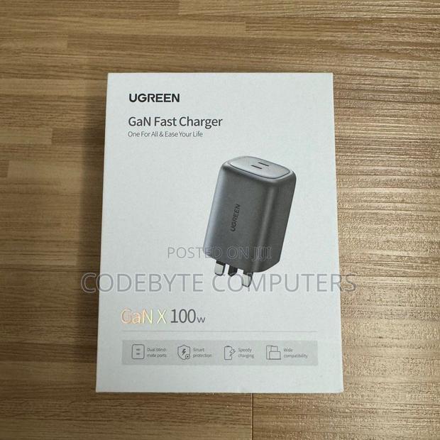 UGREEN USB-A+3*USB-C 100W Gan Tech Fast Charger - CD226 - thumbnail 2