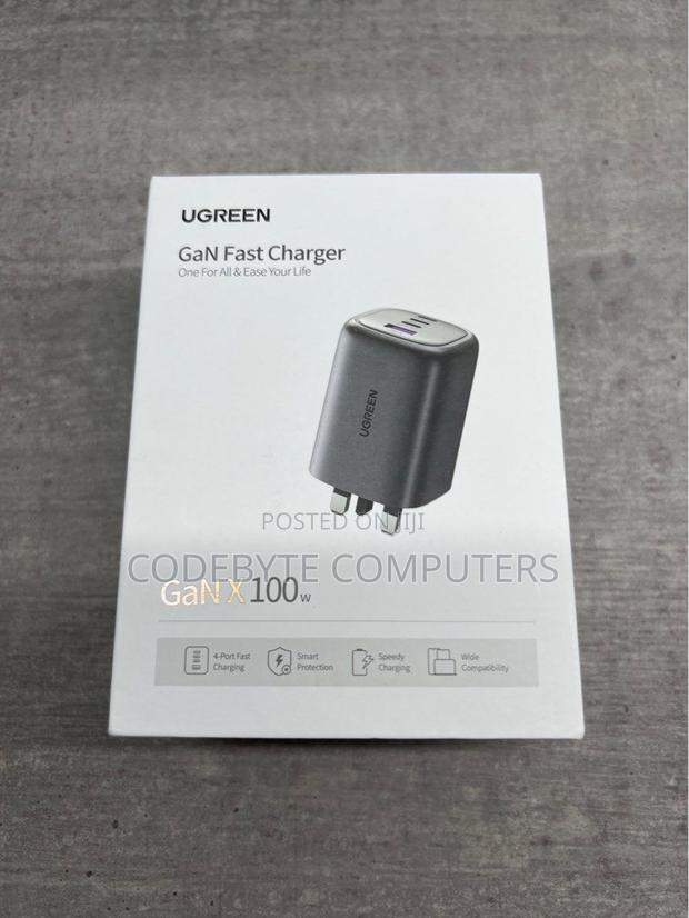 Fast Charger USB-A+3*USB-C 100W Tech Fast Charger - CD226 - thumbnail 2