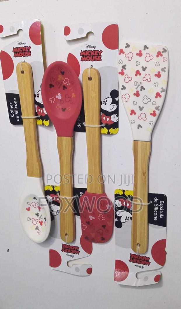 Disney Silicon Spoon. - main view