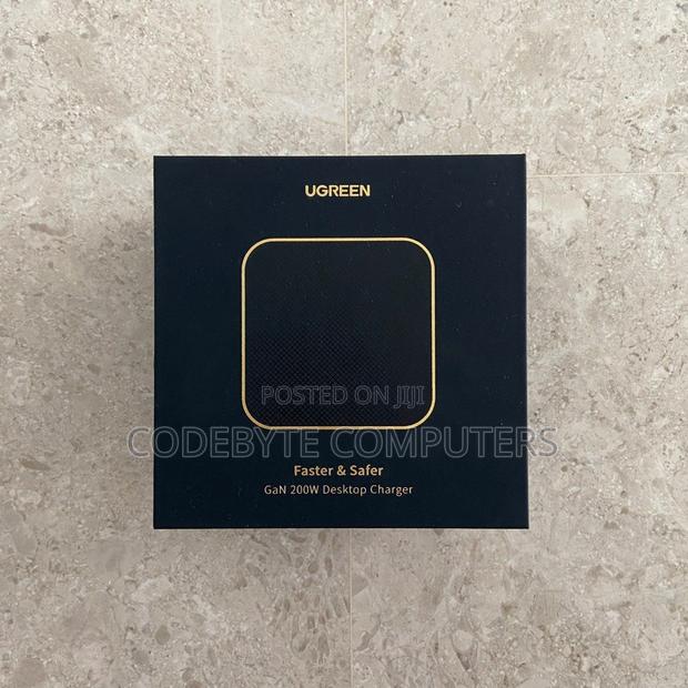 UGREEN Gan 200W Desktop Charger (6-Port) - CD271
