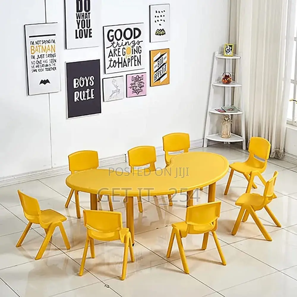 Bean-Shape Kindergarten Tables