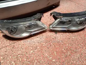 Volkswagen Tiguan 5N Nonxenon Headlight Assembly