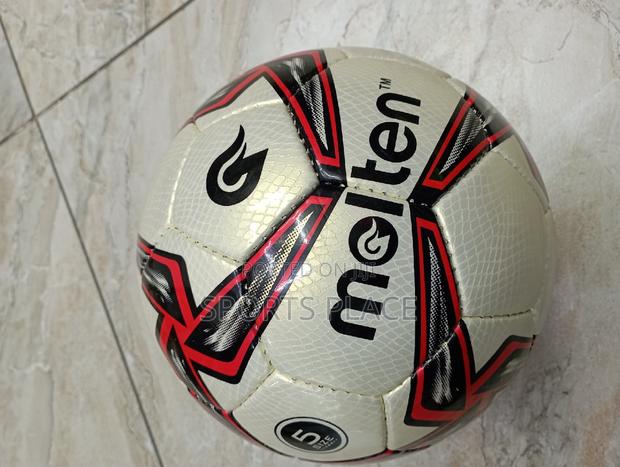 Molten Premium Football Ball - thumbnail 2
